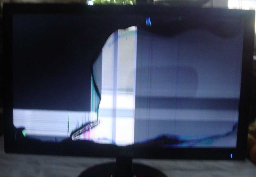 Продам недорого Led монітор для комп'ютера ASUS 197DE (Під ремонт)
