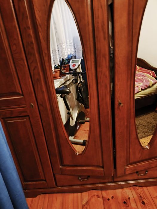 Szafa do ubran.Debowa