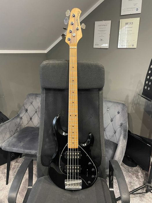 Gitara basowa Music Man StingRay 5 HH bass + org case