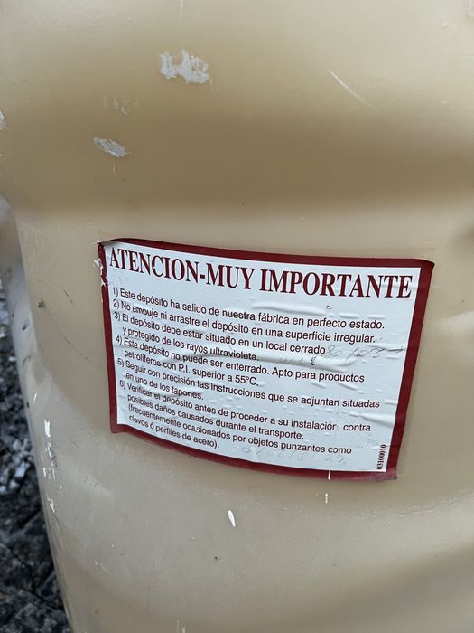 Vendo depósito 1000L