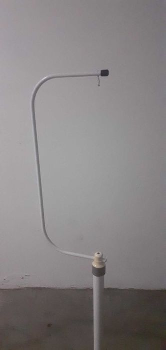 Suporte para gaiolas.