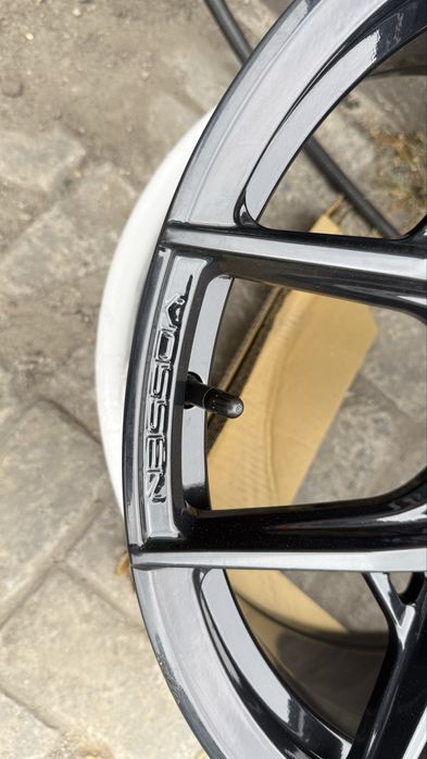 Продаю диски оригінал Vossen HF5 20x8.5 5x114.3 offset 45