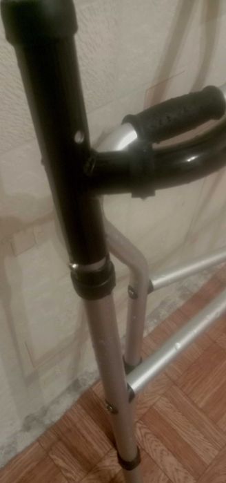 Новый ходунок  для инвалидов и пожилых