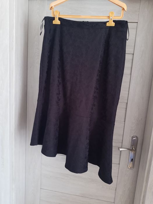 Czarna spódnica carry XL yng ladies