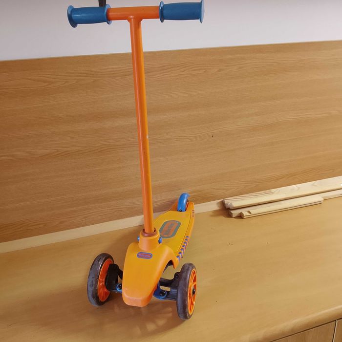 Hulajnoga Little tikes