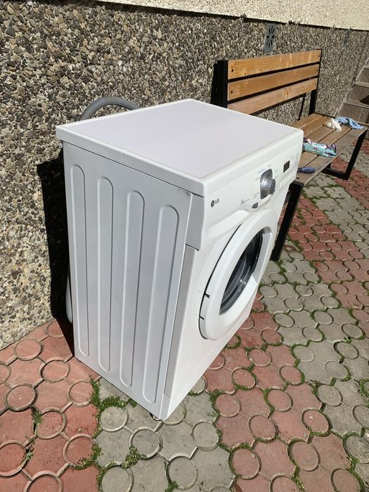LG WD-80154N - Вузька пральна машина