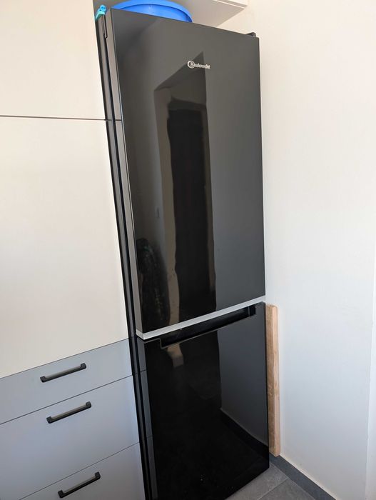 Lodówka Bauknecht KGNF 182 SW No Frost – Solidna i niezawodna!