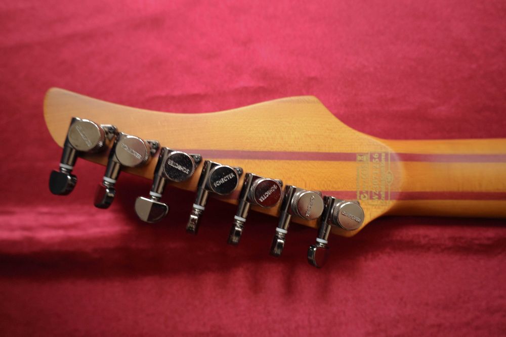 Schecter Banshee Mach 7 ’2023