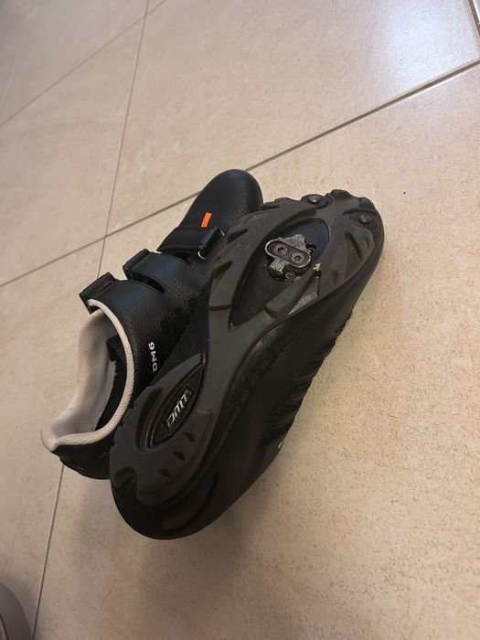 Sapatos btt DMT  dm6 N 43/44