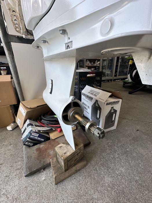 Suzuki 175hp semi novo