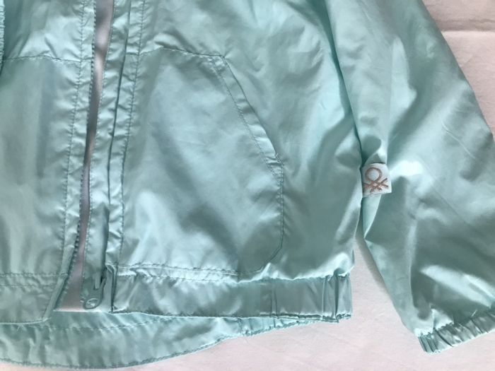 Casaco corta-vento Benetton 4anos