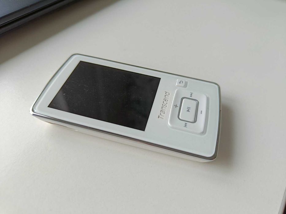 MP3 плеєр Transcend MP870 8gb