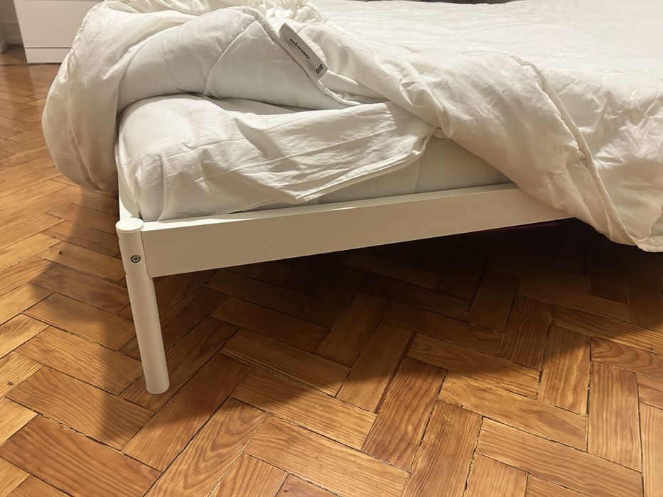 Cama IKEA Velvestad 140x200