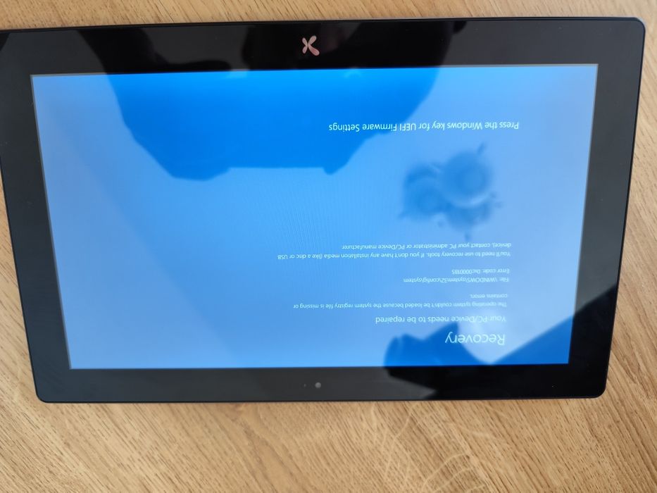 Tablet PC 2w1 intel atom uszkodzony