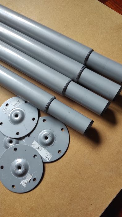 Pernas reguláveis para mesa/secretária