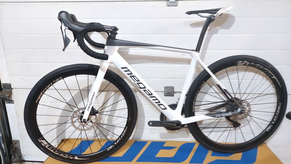 Megamo Raise e Roubaix Disco t52