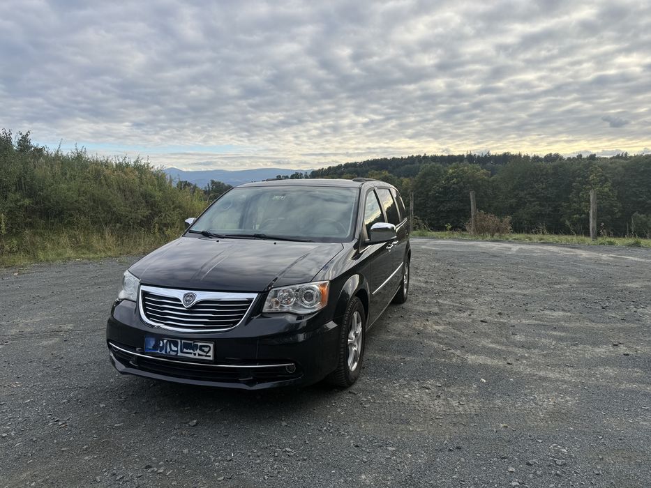 Lancia Voyager