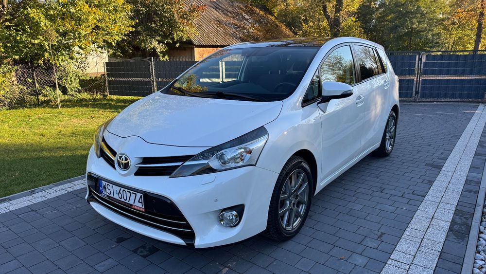 Toyota Verso 1.8 147KM Automat Panorama Klimatronik Duży serwis-bez wkładu