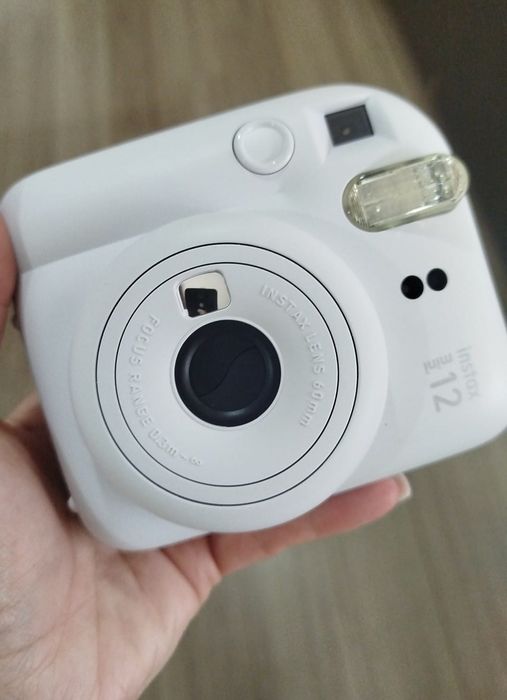 Câmera Fujifilm Instax Mini 12