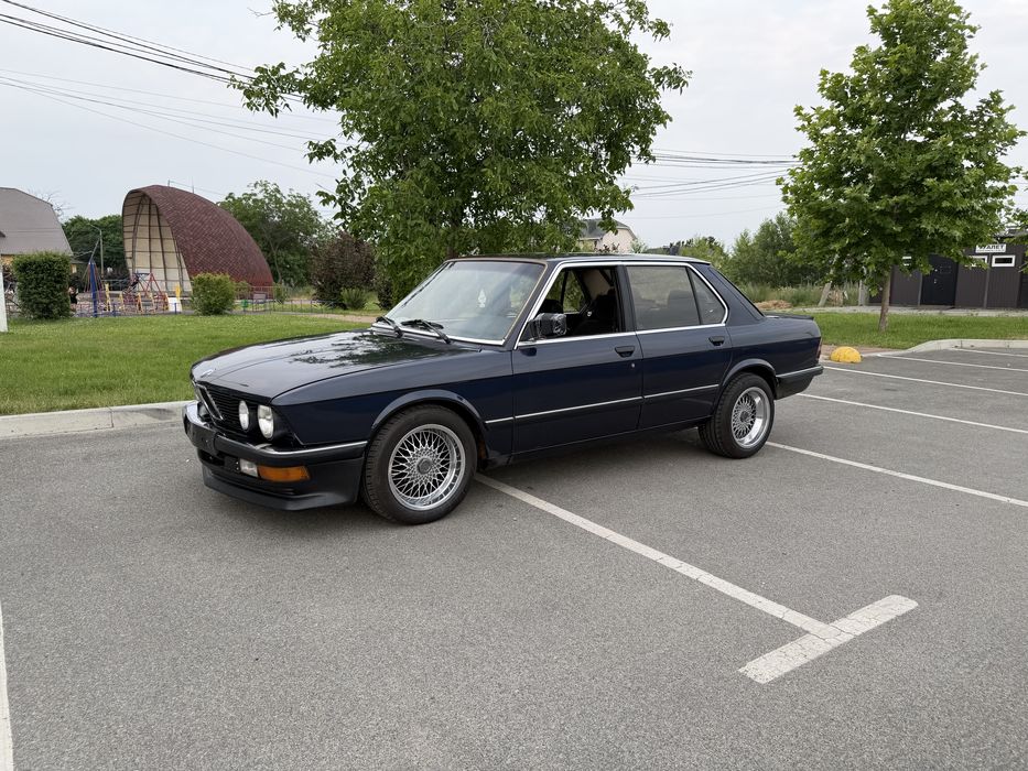 Bmw 5 series e28 багата комплектація