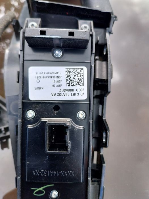 Klamka lewa ford fiesta Mk 7