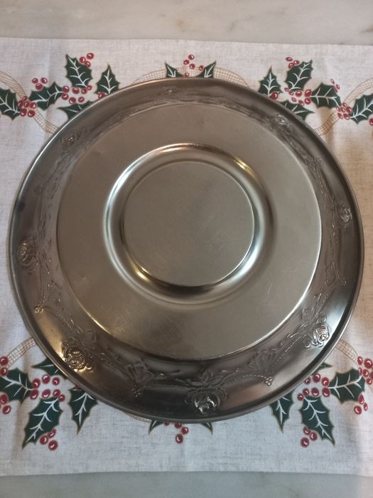 Terrina + prato em metal