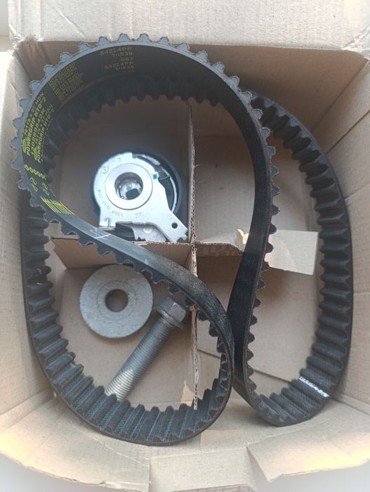 Продам комплект ремня ГРМ 130C14613R RENAULT