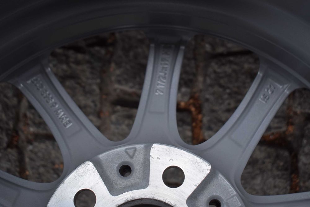 BMW 5 G30 G31 4 G26 i4 czujniki oryginał alu 17 Michelin jak nowe