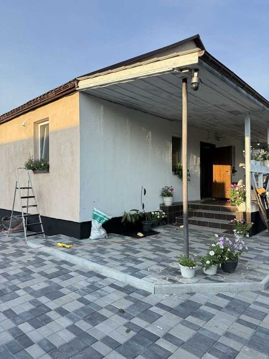 Продаж нового добротного цегляного будинку в Мачухах + резервне живлення