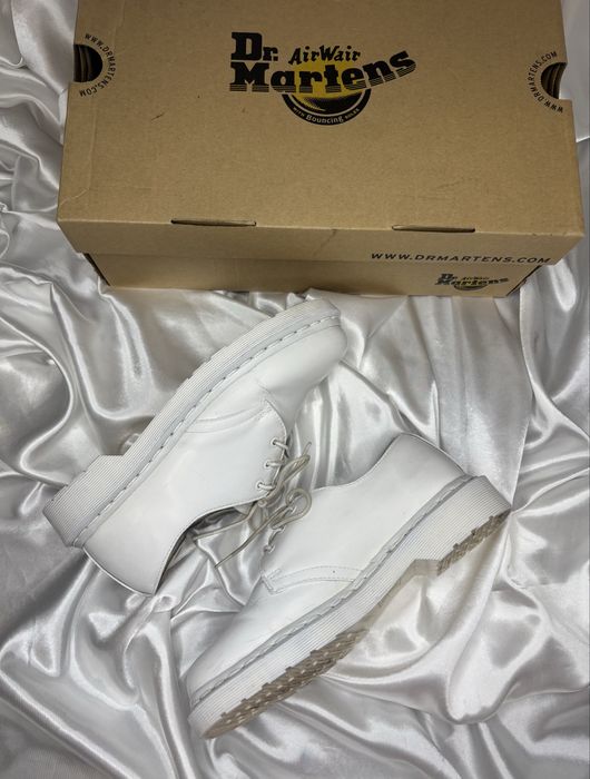 Dr Martens 1461 all white krótkie glany niskie całe białealternative