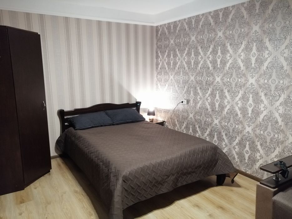 Канів. 1кімн. студія 4 спальних місця 2+2