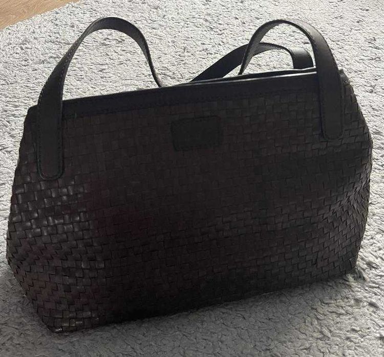 Оригинал.фирменная,стильная сумка из плетеной кожи max mara