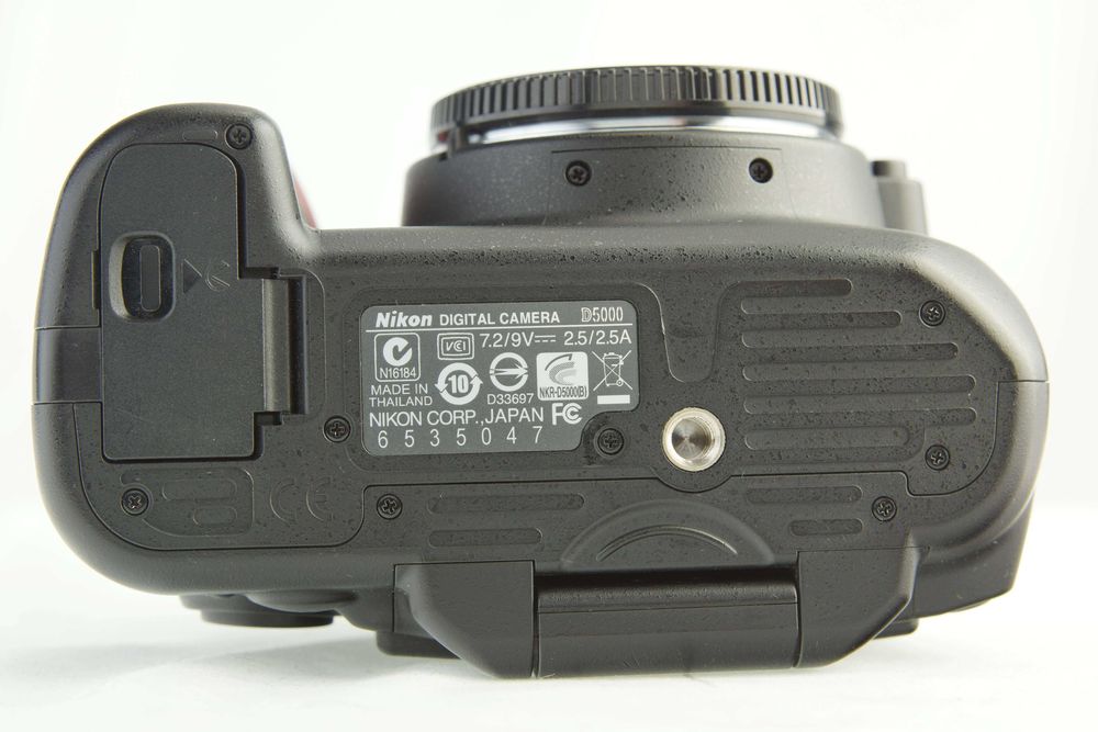 Aparat NIKON D5000 12.3Mpx Body 8.927 zdjęć BOX + 16GB # Gwarancja FV