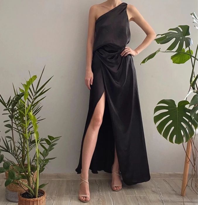 Elegancka suknia wieczorowa maxi