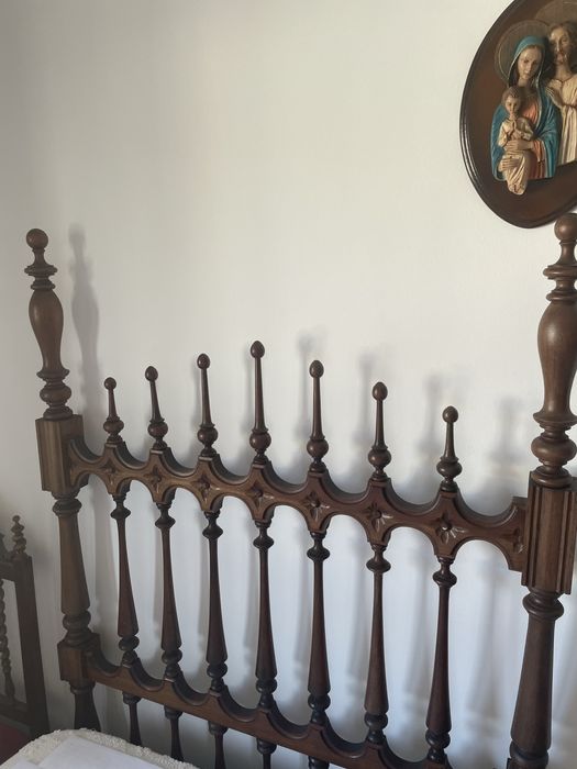 Conjunto Mobilia de Quarto: 2 Camas de Solteiro