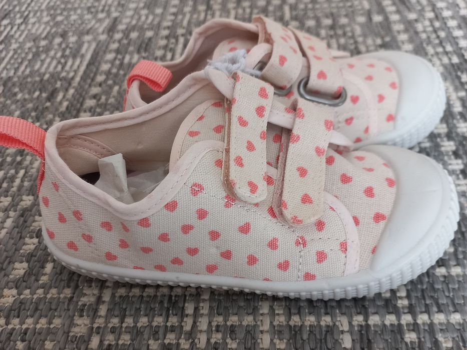 Кеди для дівчинки 25р.