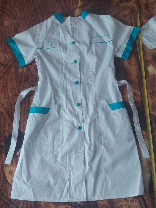 Медичний халат фірми Сана