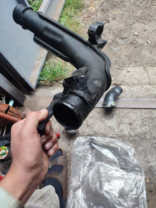 1k0145770ae патрубок інтеркулера