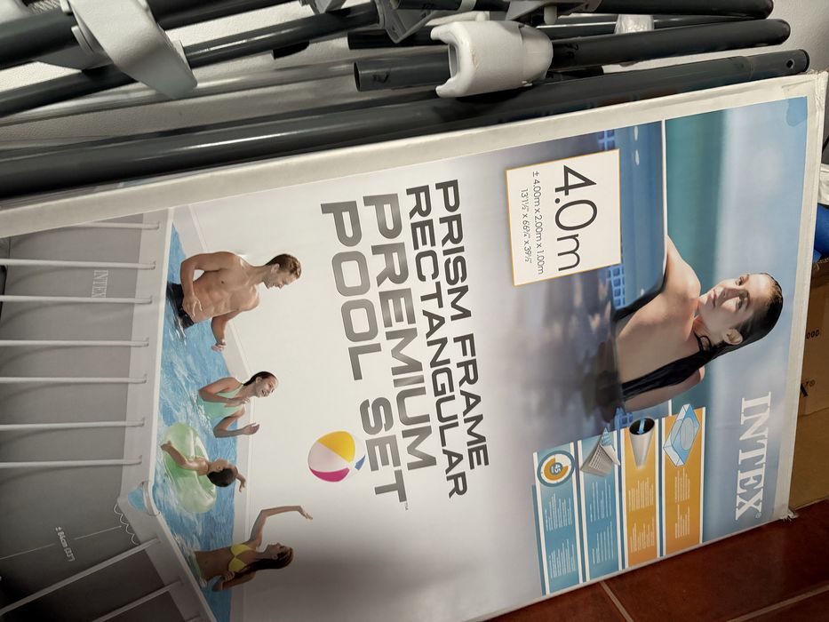 Piscina em Lona com estrutura em metal 4mx2mx1m