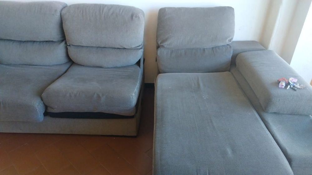 Sofá com Chaise Long
