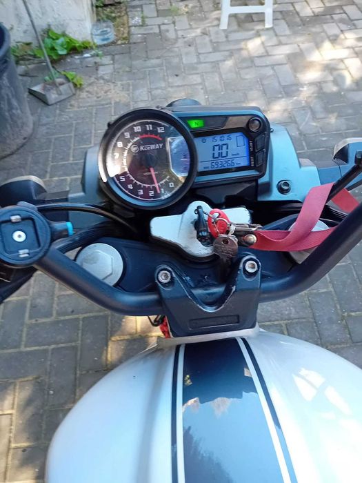 MOTO RKV 125 ANO 2012