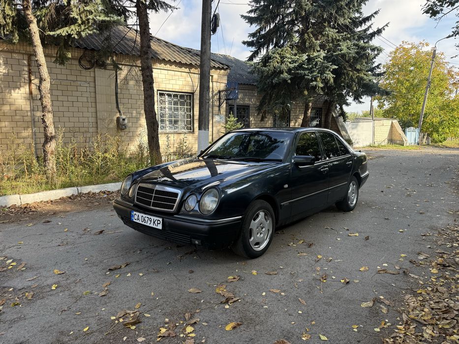 Mercedes benz W210