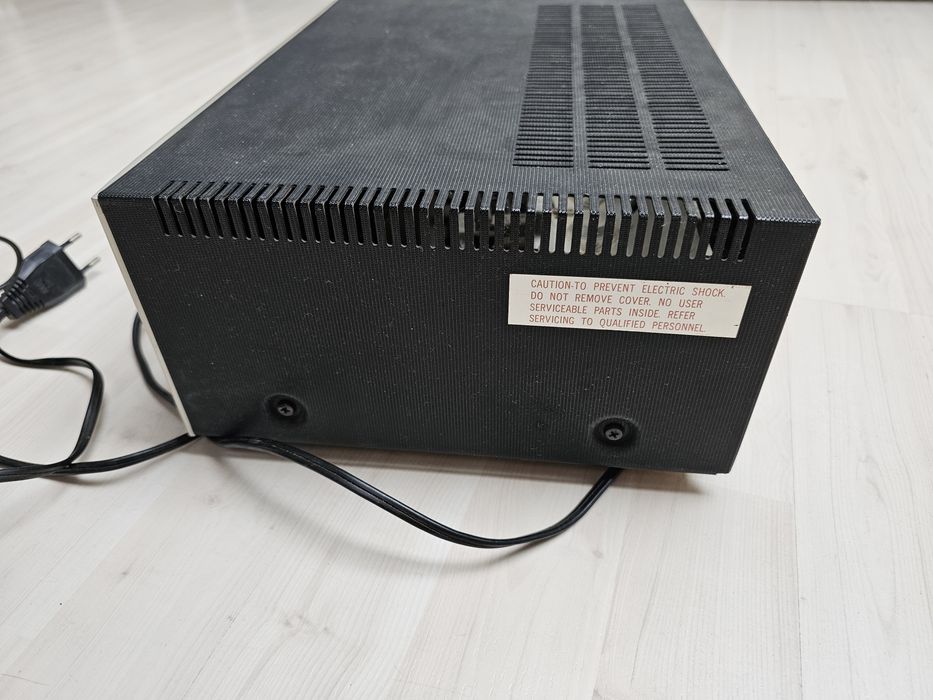 Легендарний вінтажний підсилювач Harman Kardon А-401 ( Рідкісний )