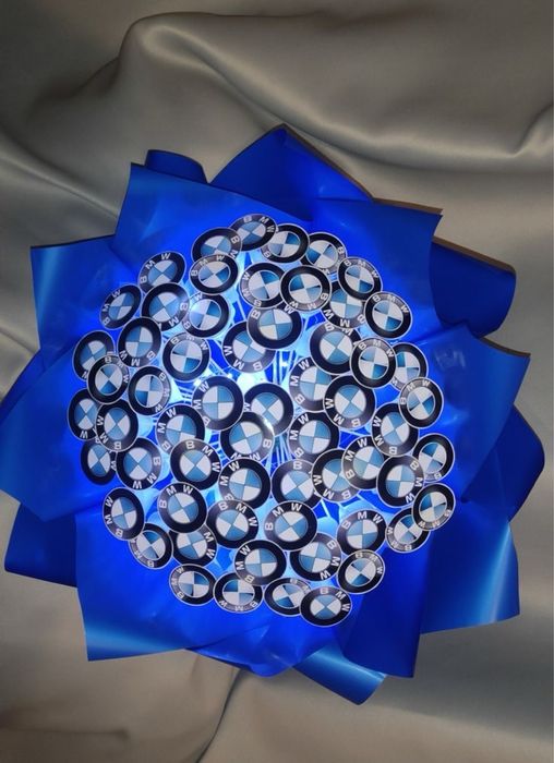 Букети з метеликів та стрічок