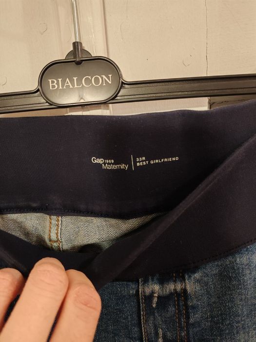 Spsonei ciążowe jeansy GAP 44/46