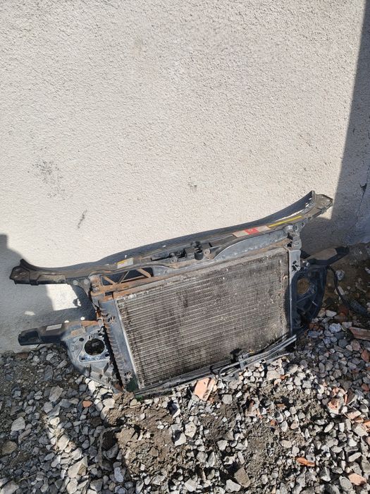 Przedni pas chłodnice wentylator moduł audi a4 b6 benzyna