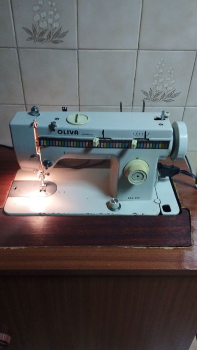 Máquina de Costura Oliva BAA 309