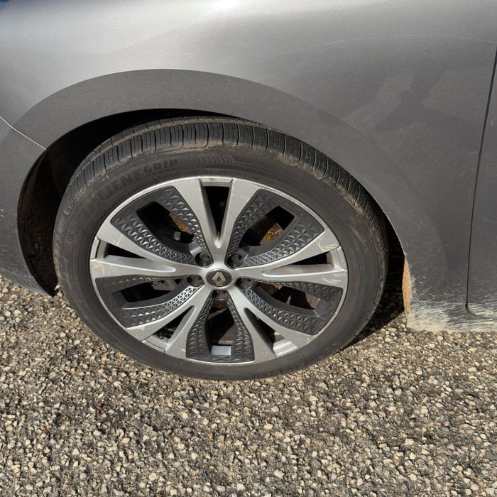 Vendo Renault scenic de 7 lugares toda automática de 2018