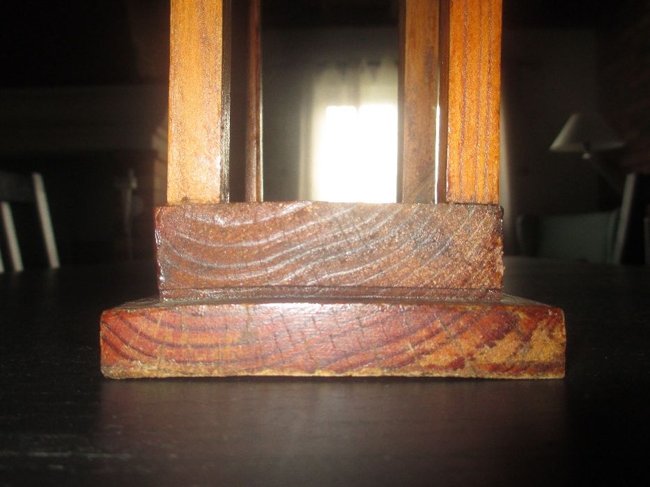 Altar antigo para Santo de Igreja