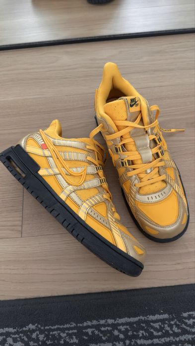 Nike Air Rubber Dunk Off-White University Gold - 11 us / 45